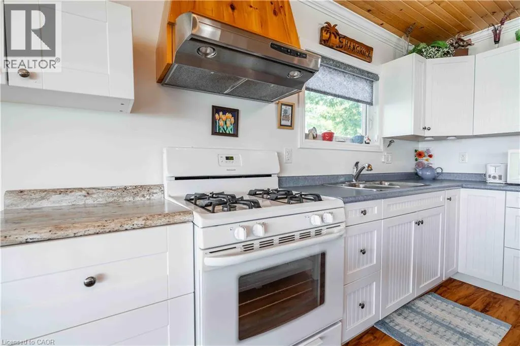 2399 LAKESHORE Road