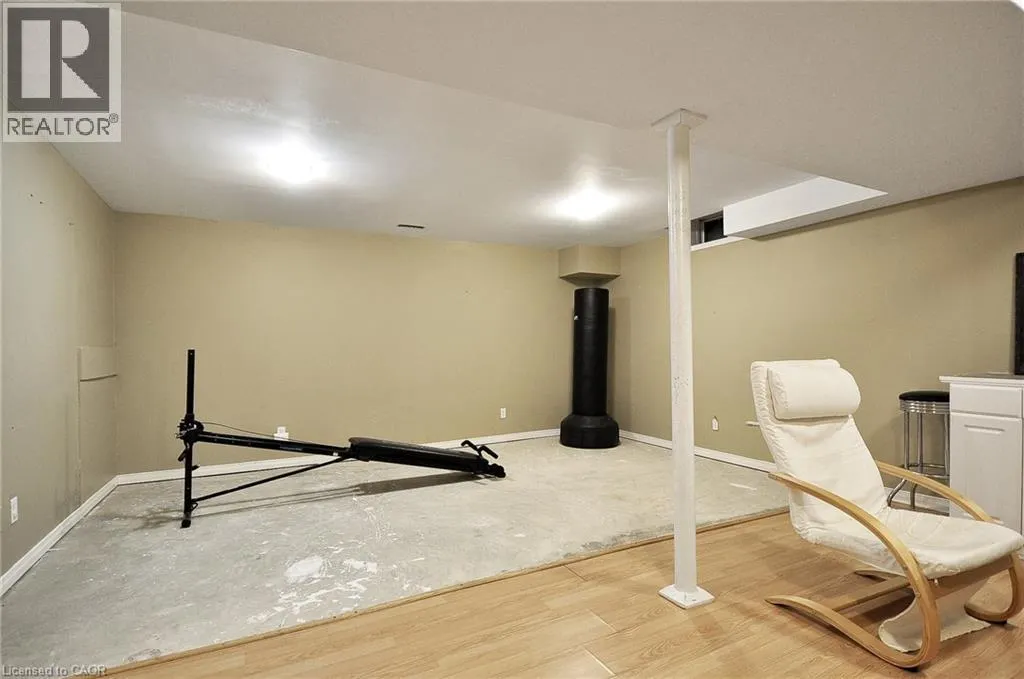 423 LANGLAW Drive
