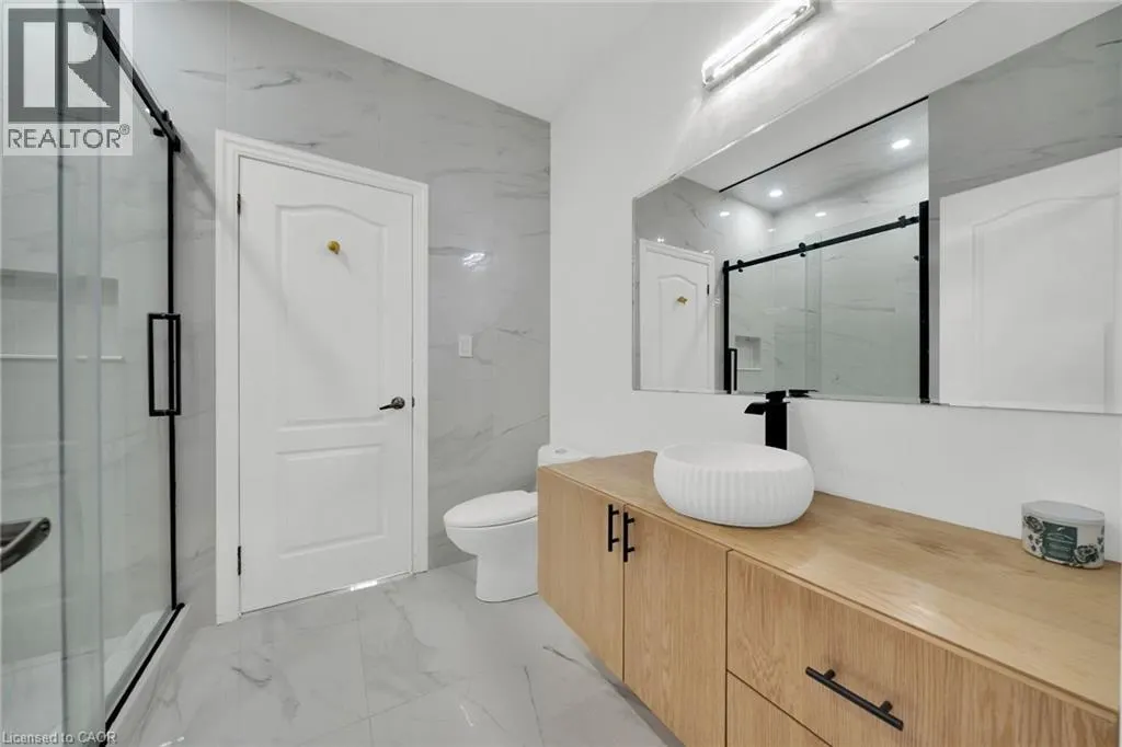 48 MONTREAL Circle