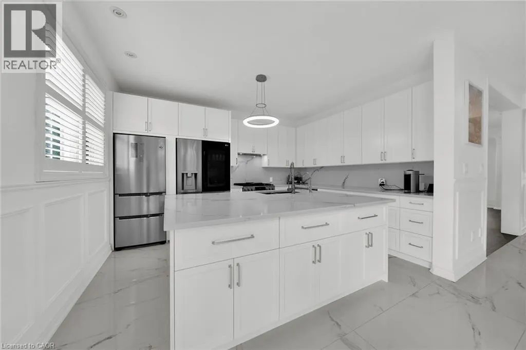 48 MONTREAL Circle