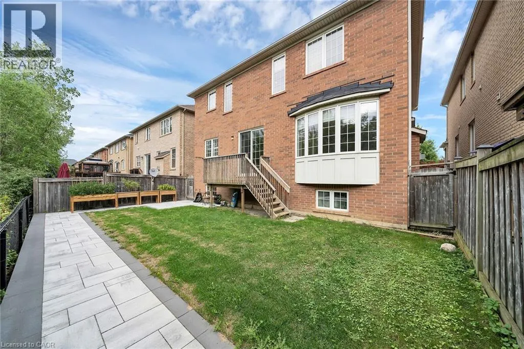 48 MONTREAL Circle
