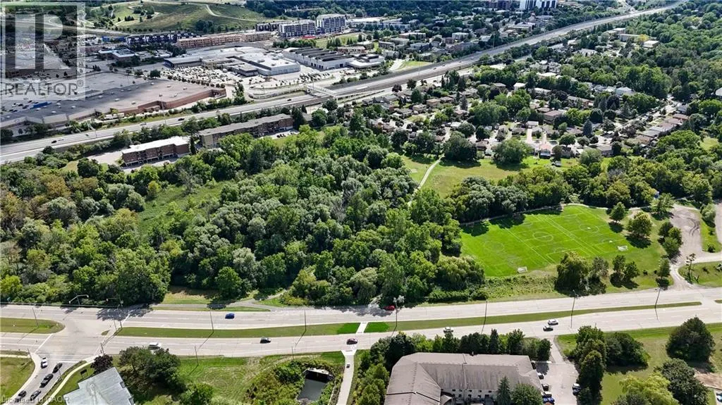 82 SOUTHMOOR Drive