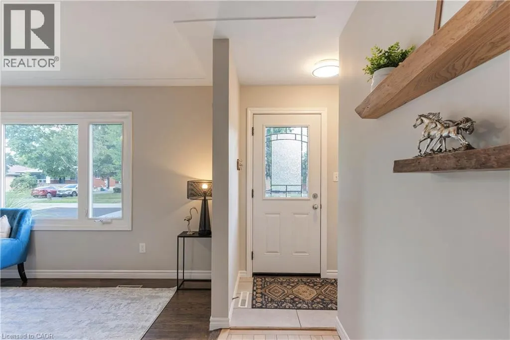82 SOUTHMOOR Drive