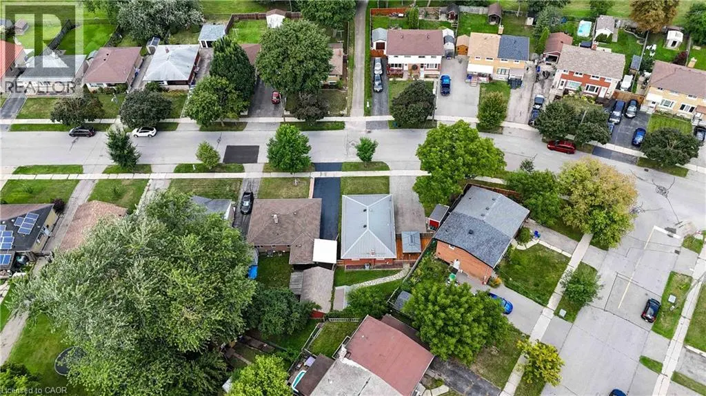 82 SOUTHMOOR Drive