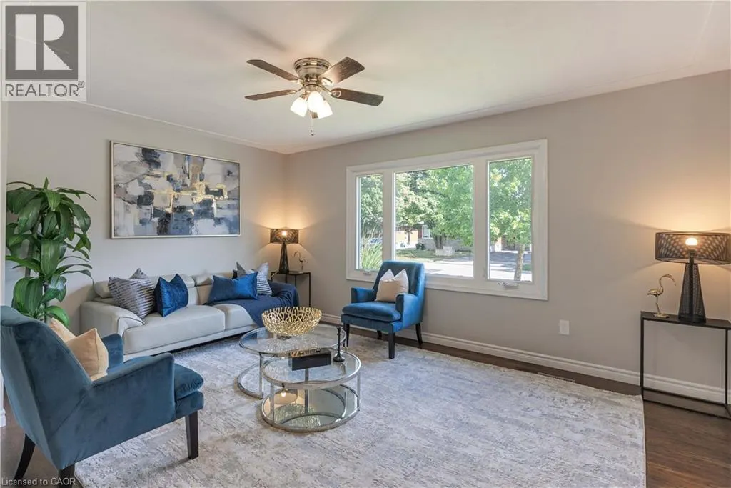 82 SOUTHMOOR Drive