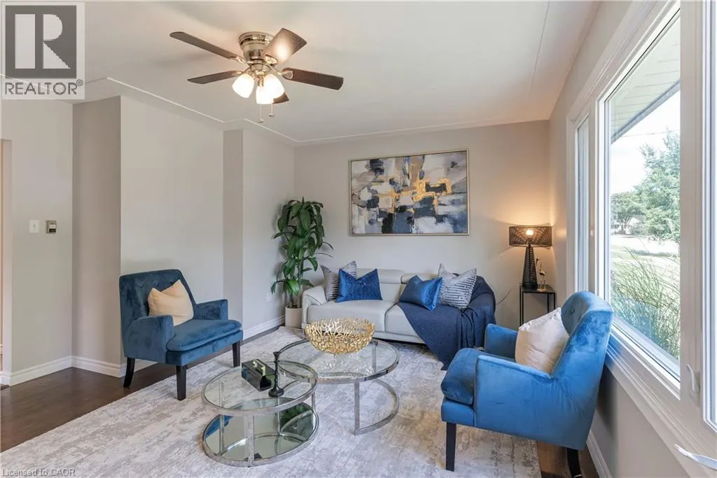 82 SOUTHMOOR Drive