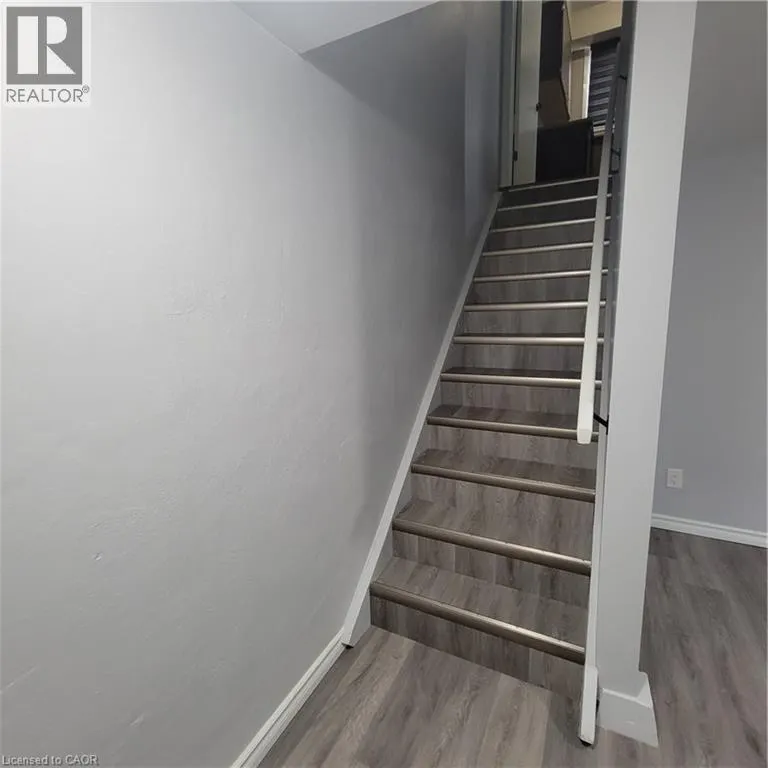 809 WALTER Street Unit# B, #B