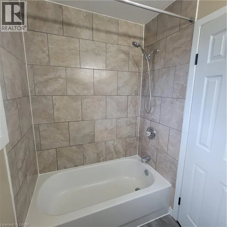 809 WALTER Street Unit# B, #B