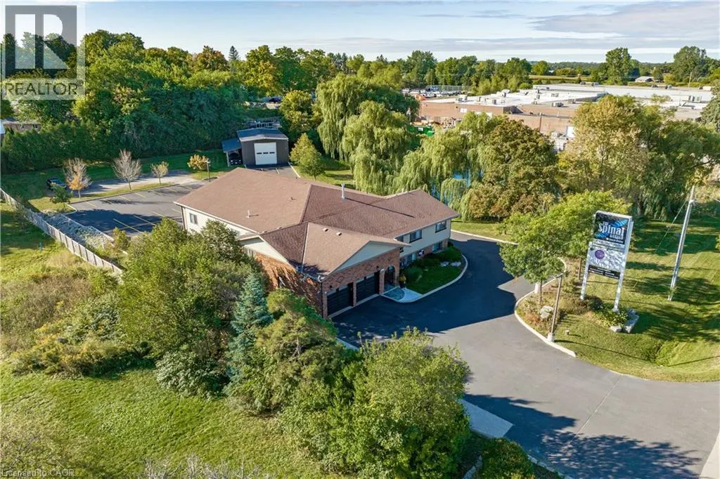 1615 HIGHLAND Road W