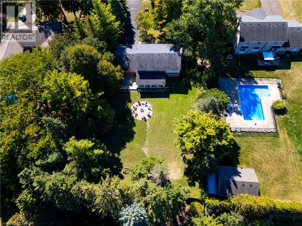 296 EDGEHILL Drive