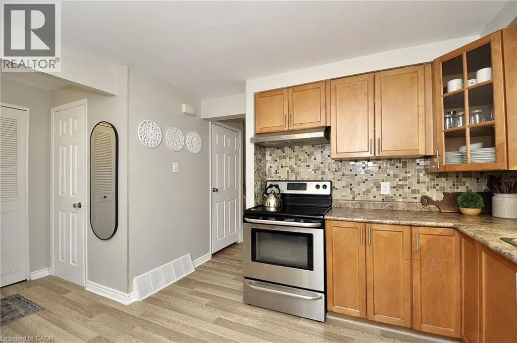 279 SANDOWNE Drive Unit# 21, #21
