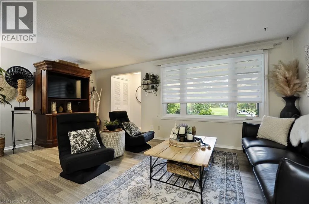 279 SANDOWNE Drive Unit# 21, #21