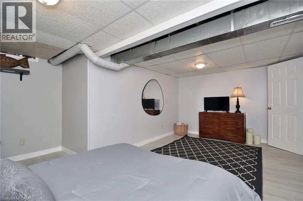 279 SANDOWNE Drive Unit# 21, #21