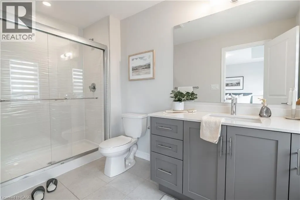 127 STARFIRE Crescent