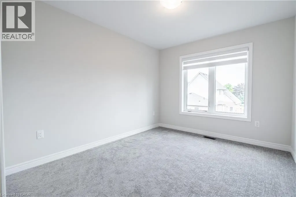 127 STARFIRE Crescent