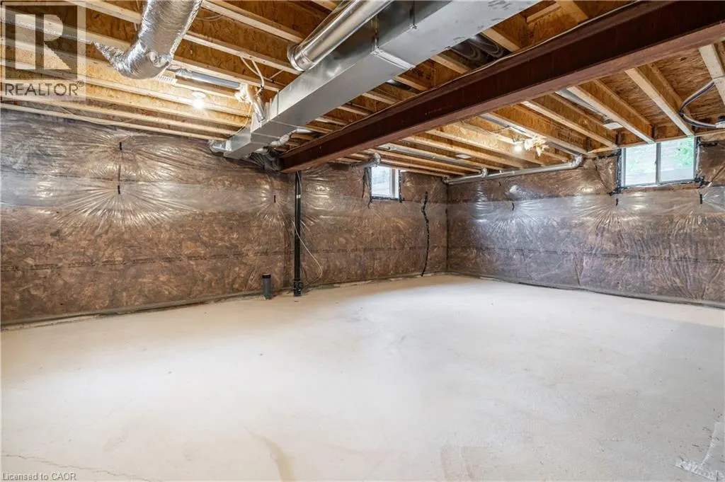 127 STARFIRE Crescent