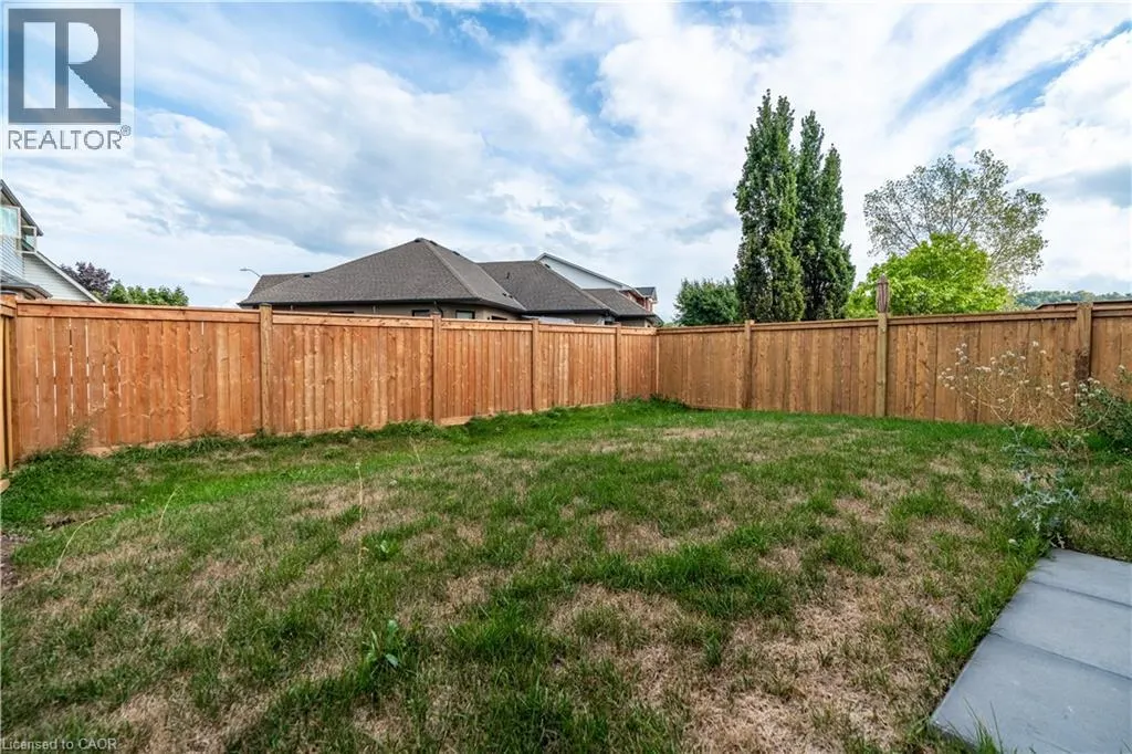 127 STARFIRE Crescent