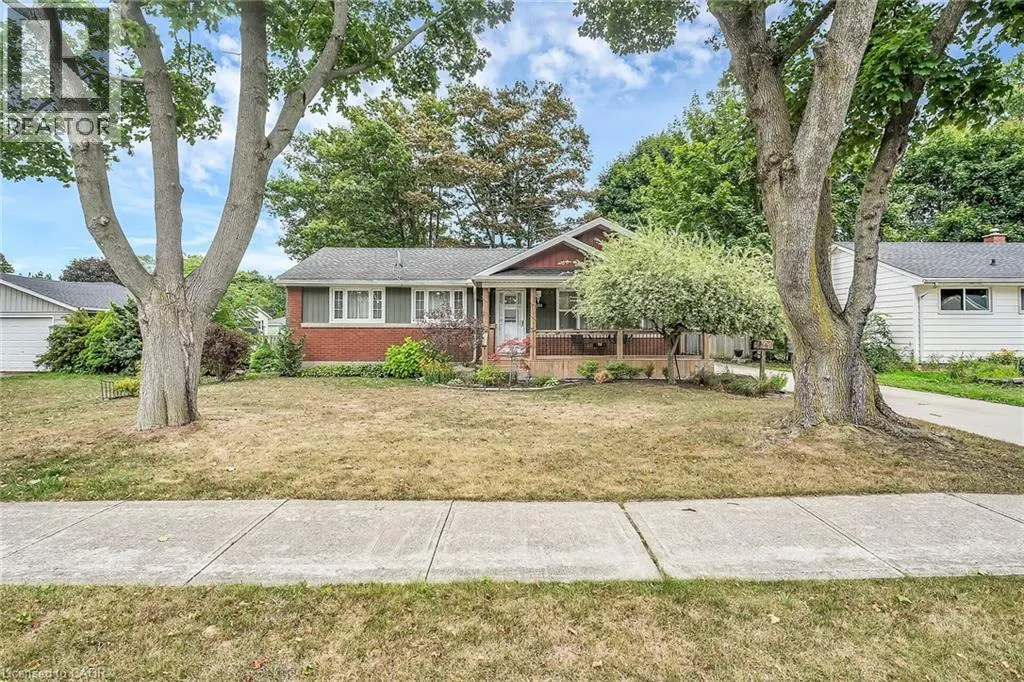 160 ELIZABETH Crescent