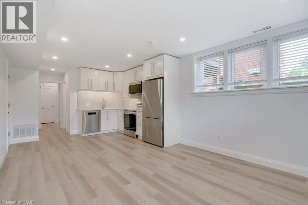 225 BRUCE Street Unit# 1, #1