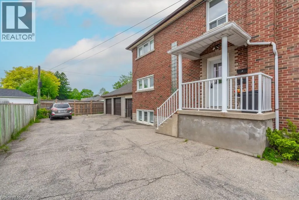 225 BRUCE Street Unit# 1, #1
