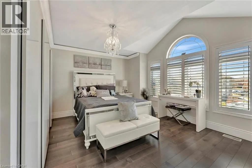 7 BERNINI Court
