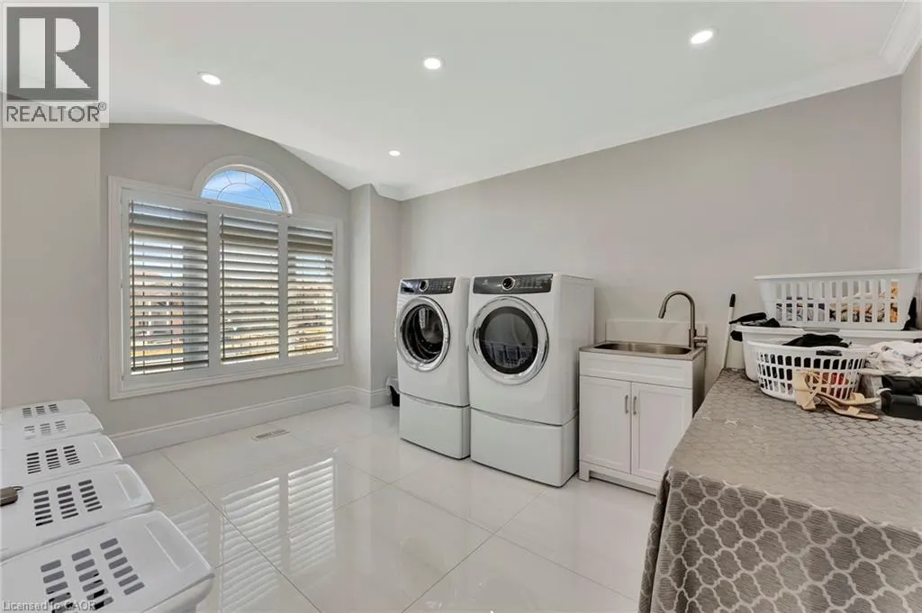 7 BERNINI Court