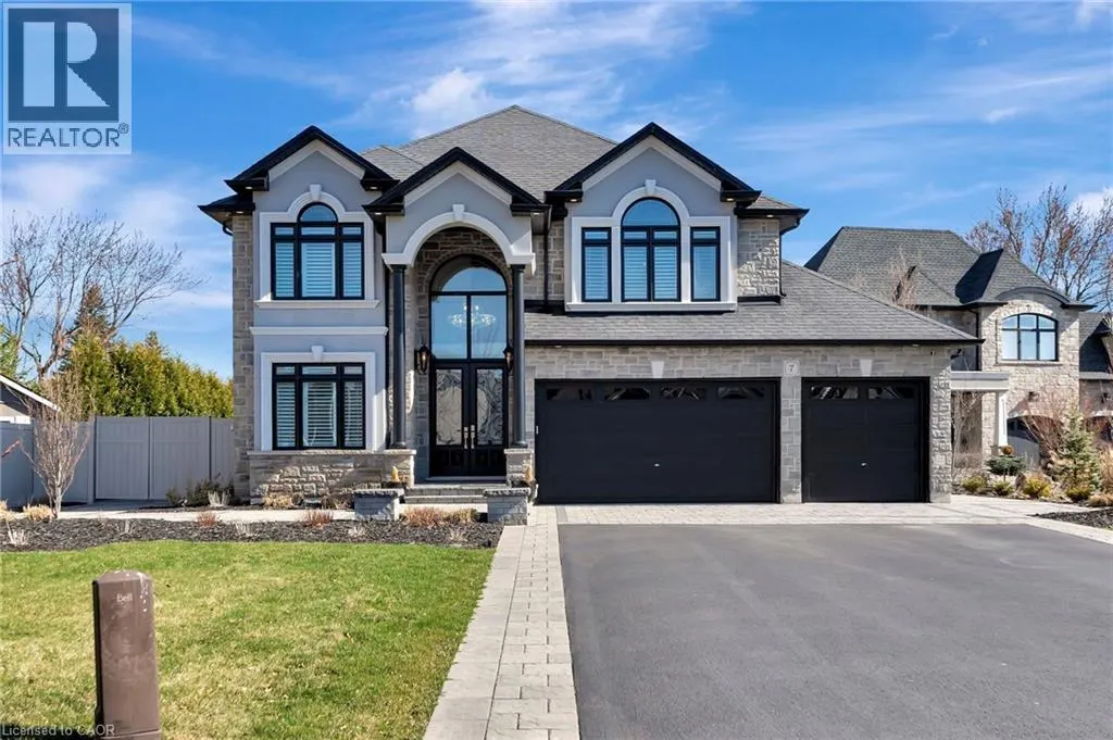7 BERNINI Court