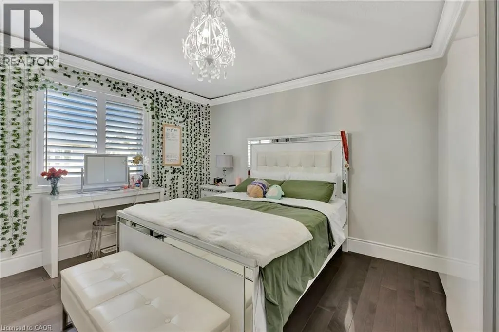 7 BERNINI Court