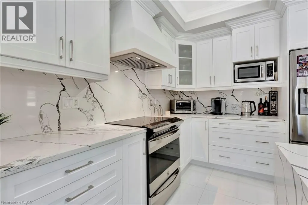 7 BERNINI Court