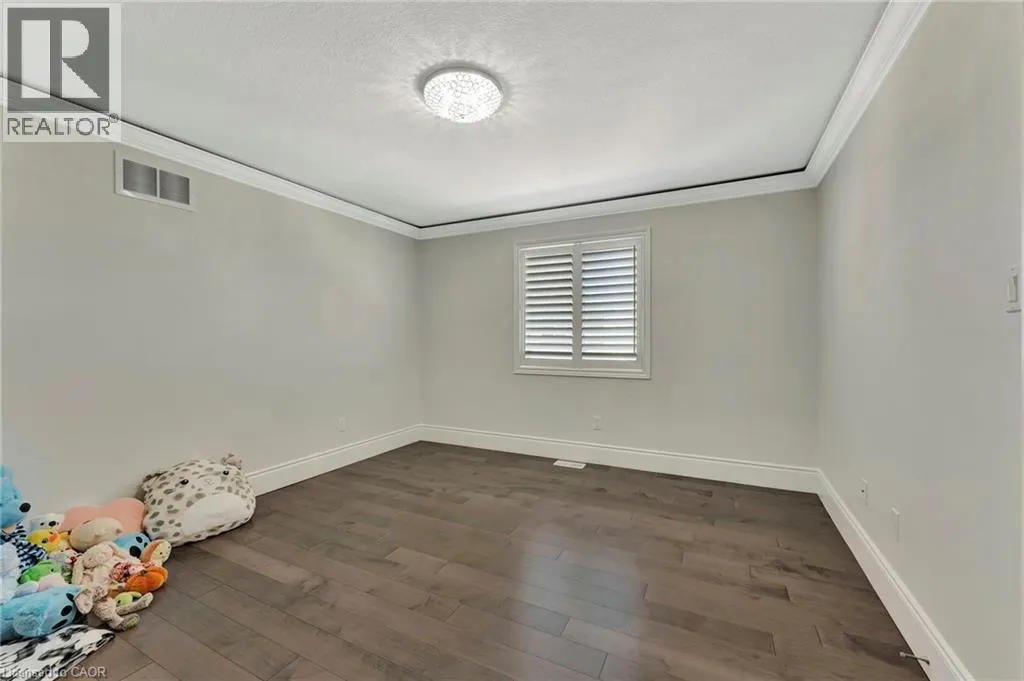 7 BERNINI Court