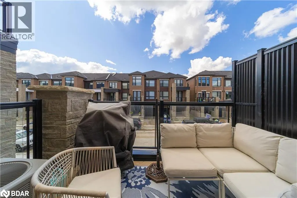 22 RED MAPLE Lane