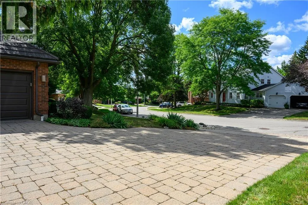 33 WALNUT Drive