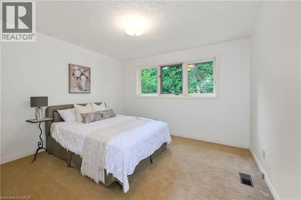 33 WALNUT Drive