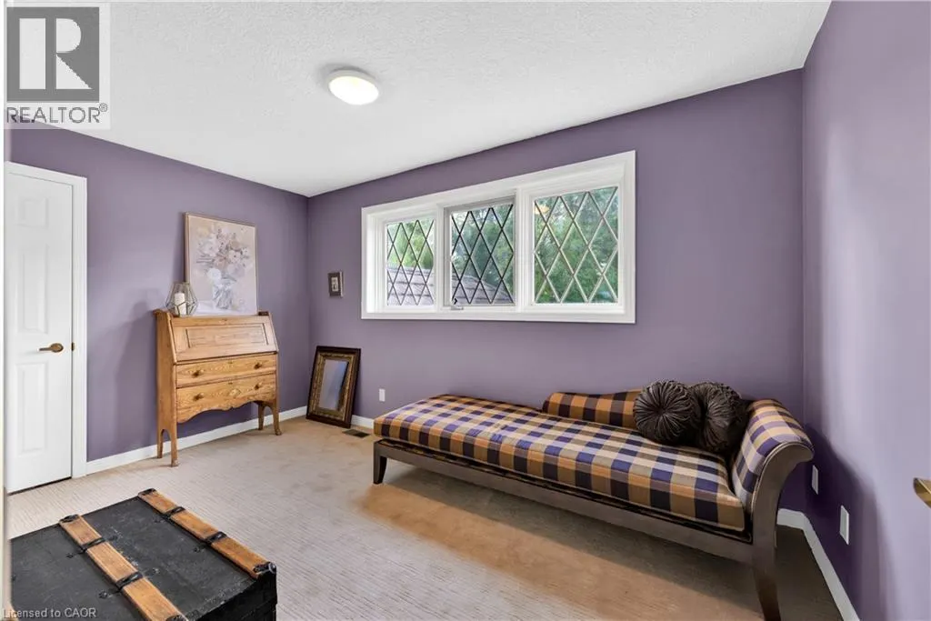 33 WALNUT Drive