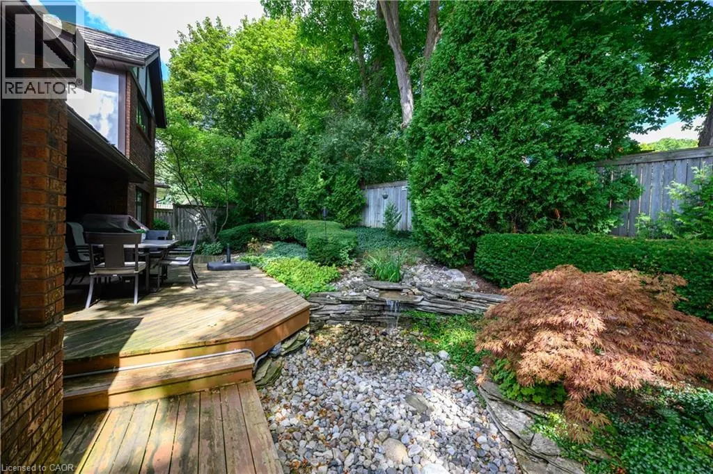 33 WALNUT Drive
