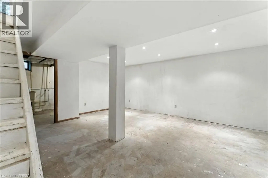 258 RICHARDSON Drive Unit# U6, #U6