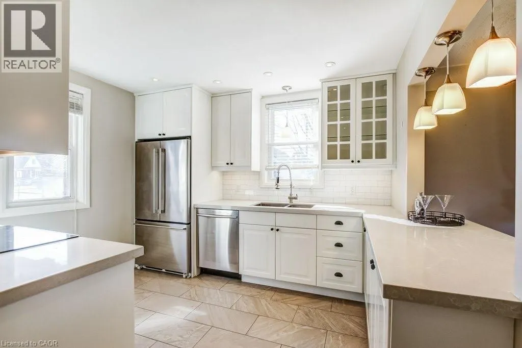 704 CENTRAL Avenue Unit# R1, #R1