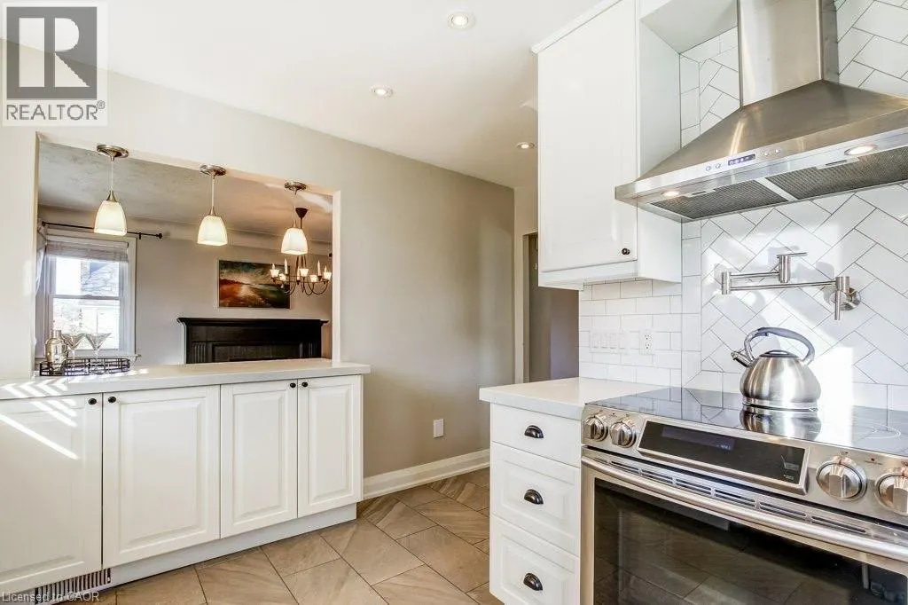 704 CENTRAL Avenue Unit# R1, #R1