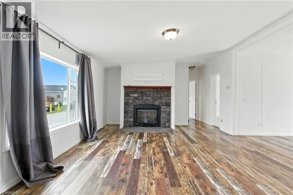 45 RIVERBEND Crescent