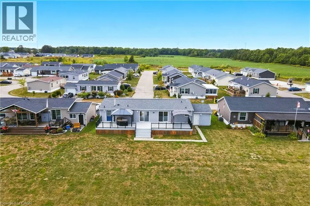45 RIVERBEND Crescent