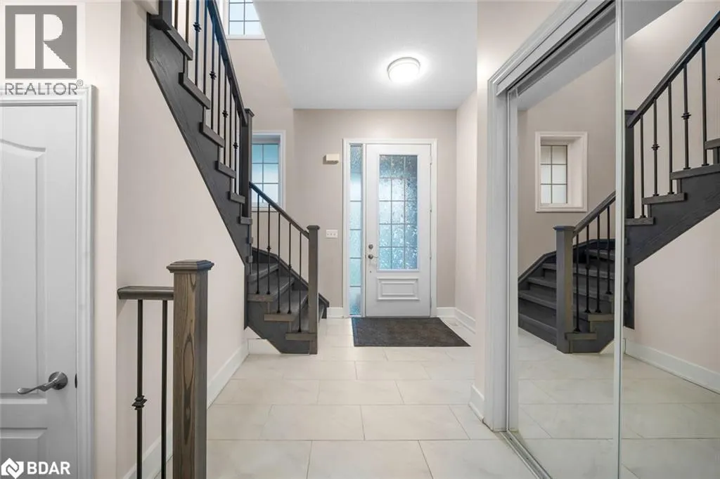 105 COLLIER Crescent