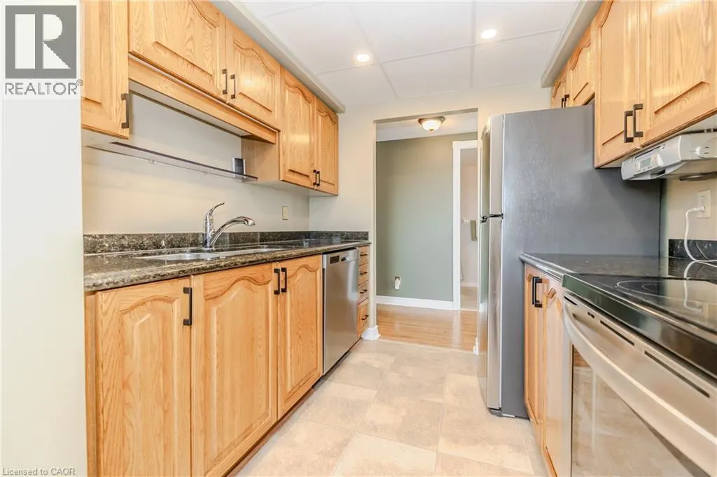 237 KING Street W Unit# 1008, #1008