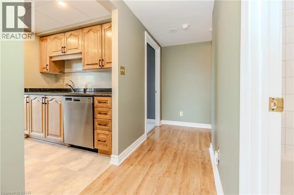 237 KING Street W Unit# 1008, #1008