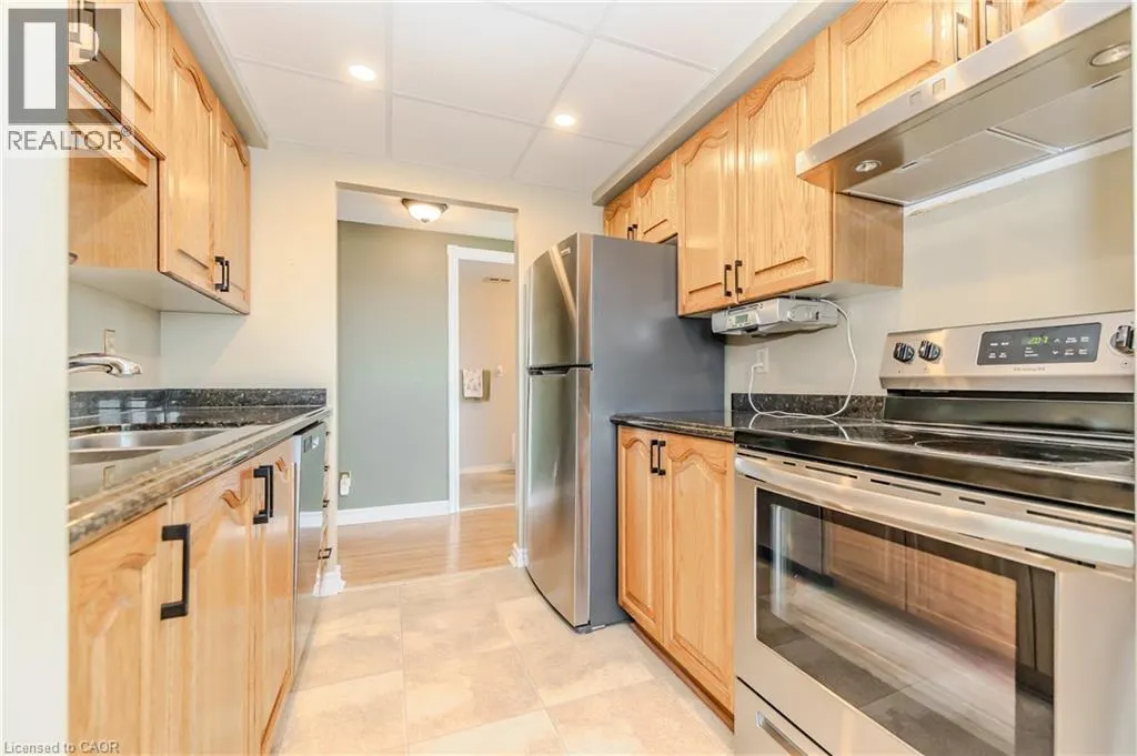 237 KING Street W Unit# 1008, #1008