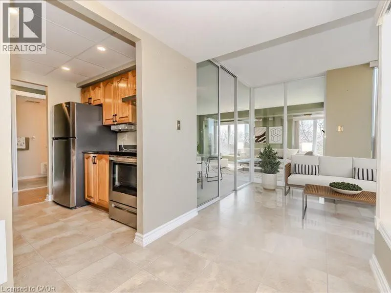 237 KING Street W Unit# 1008, #1008