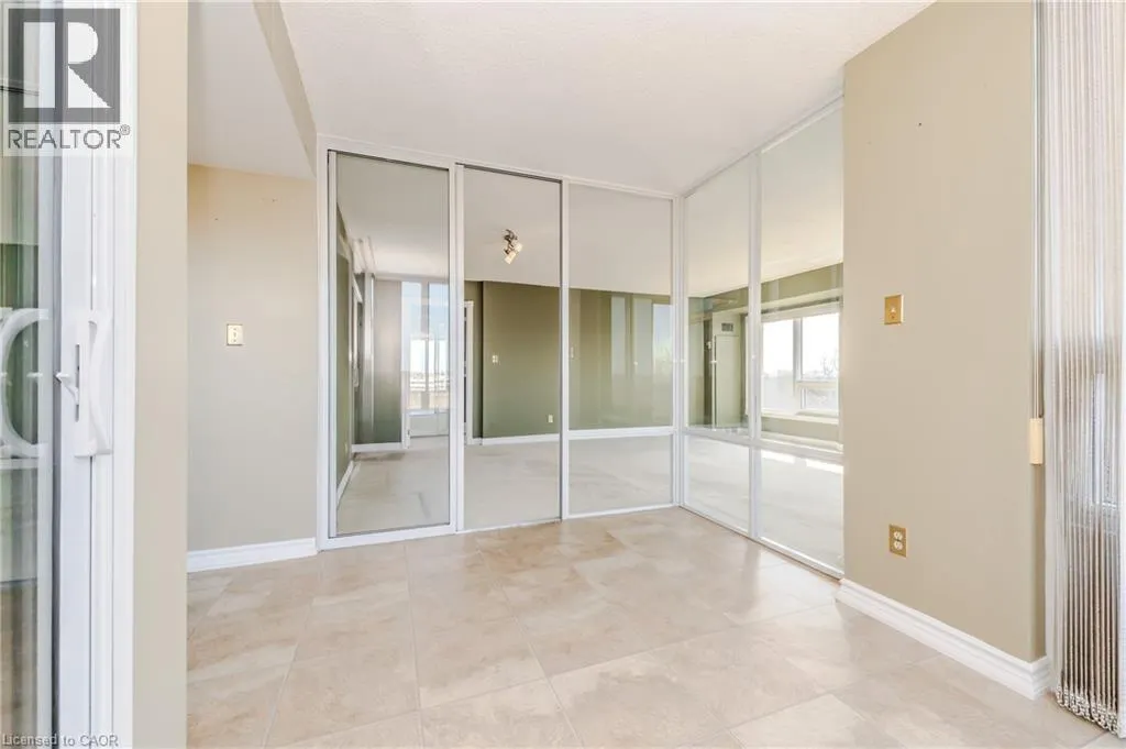 237 KING Street W Unit# 1008, #1008