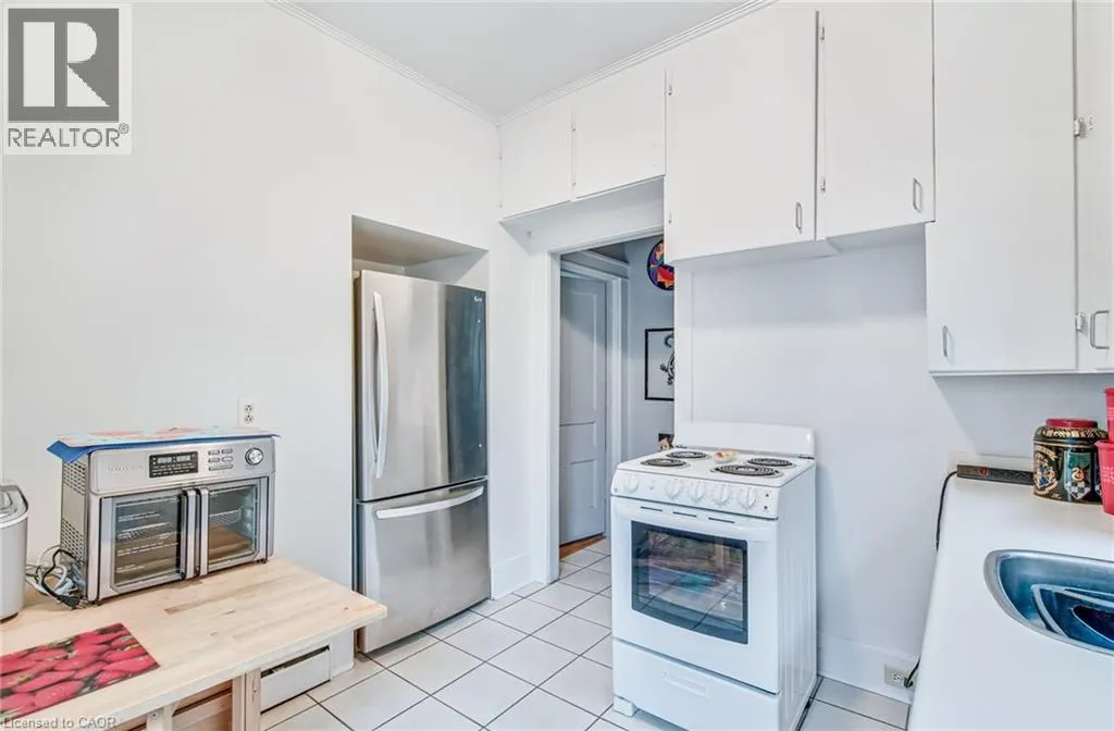 93 EAST 23RD Street