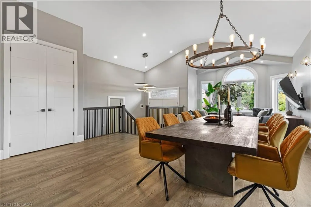 34 WOODCREST Court