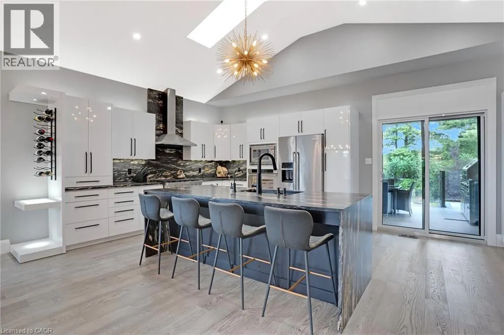 34 WOODCREST Court