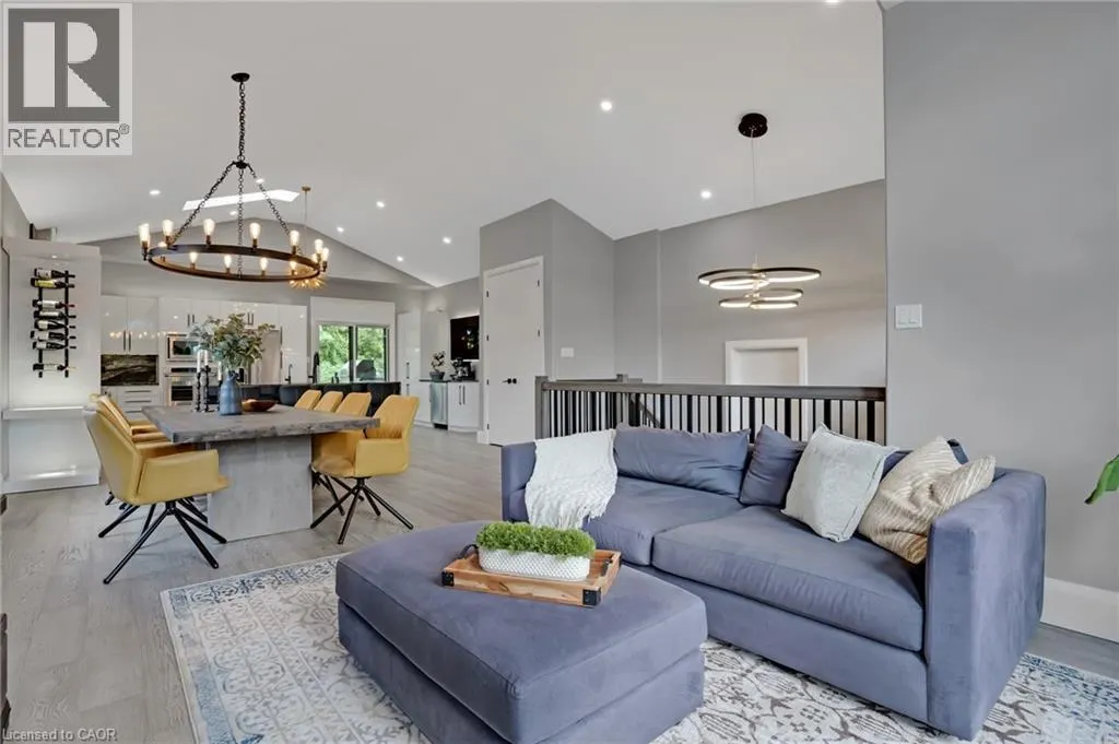 34 WOODCREST Court